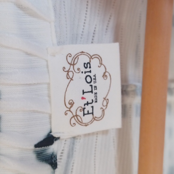 Et Lois Wearable Art White Button Front Shirt Black Scribble Face, Clocks Design - Picture 2 of 15